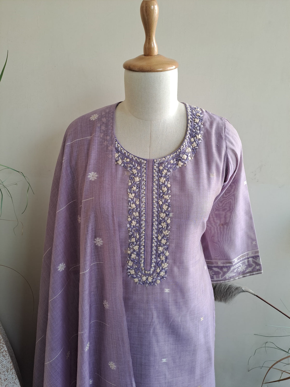 Lilac Thread Embroidered Women Kurta Set