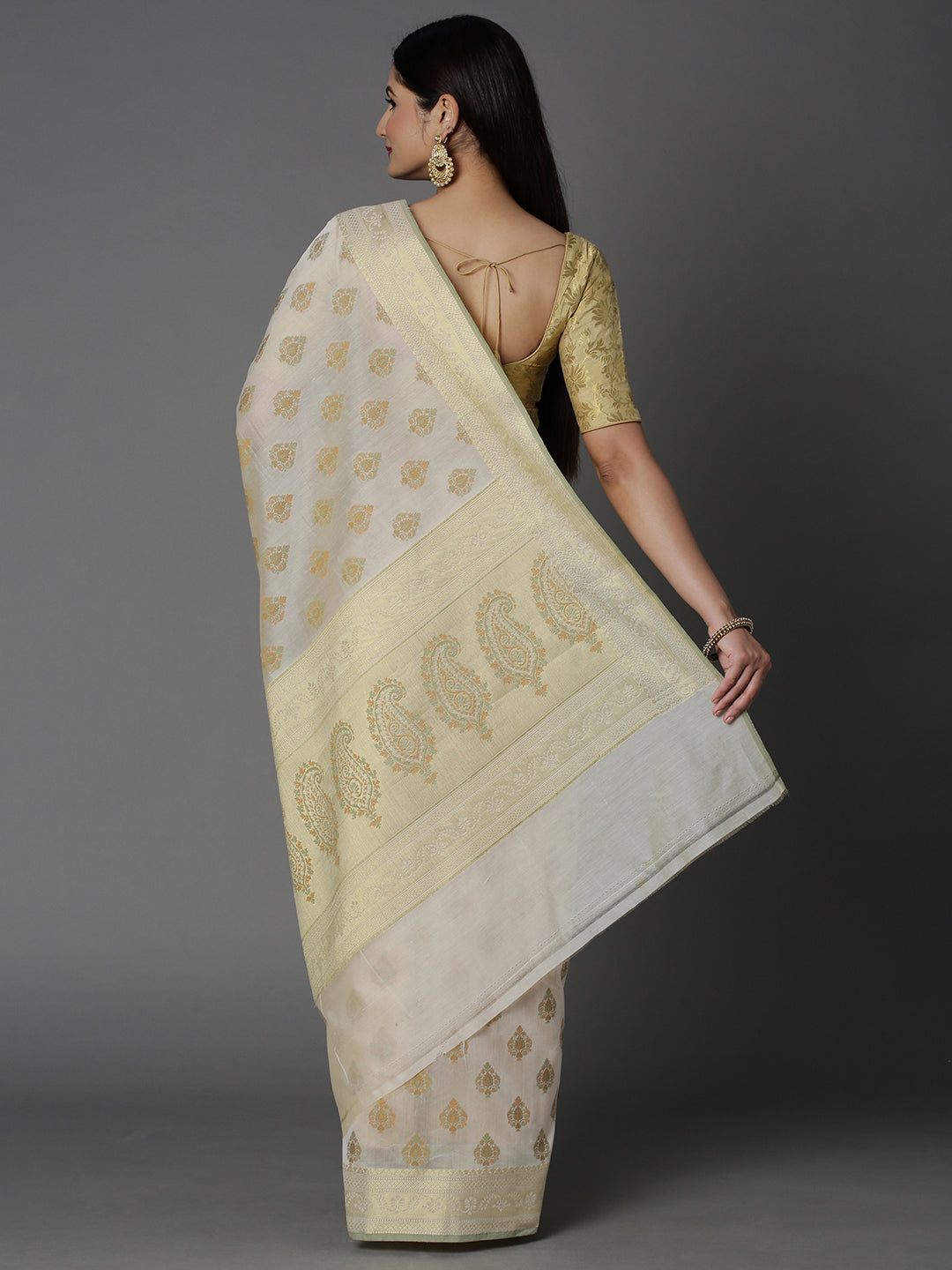 Cream Cotton Blend Jacquard Saree With Paisley Jacquard All Over