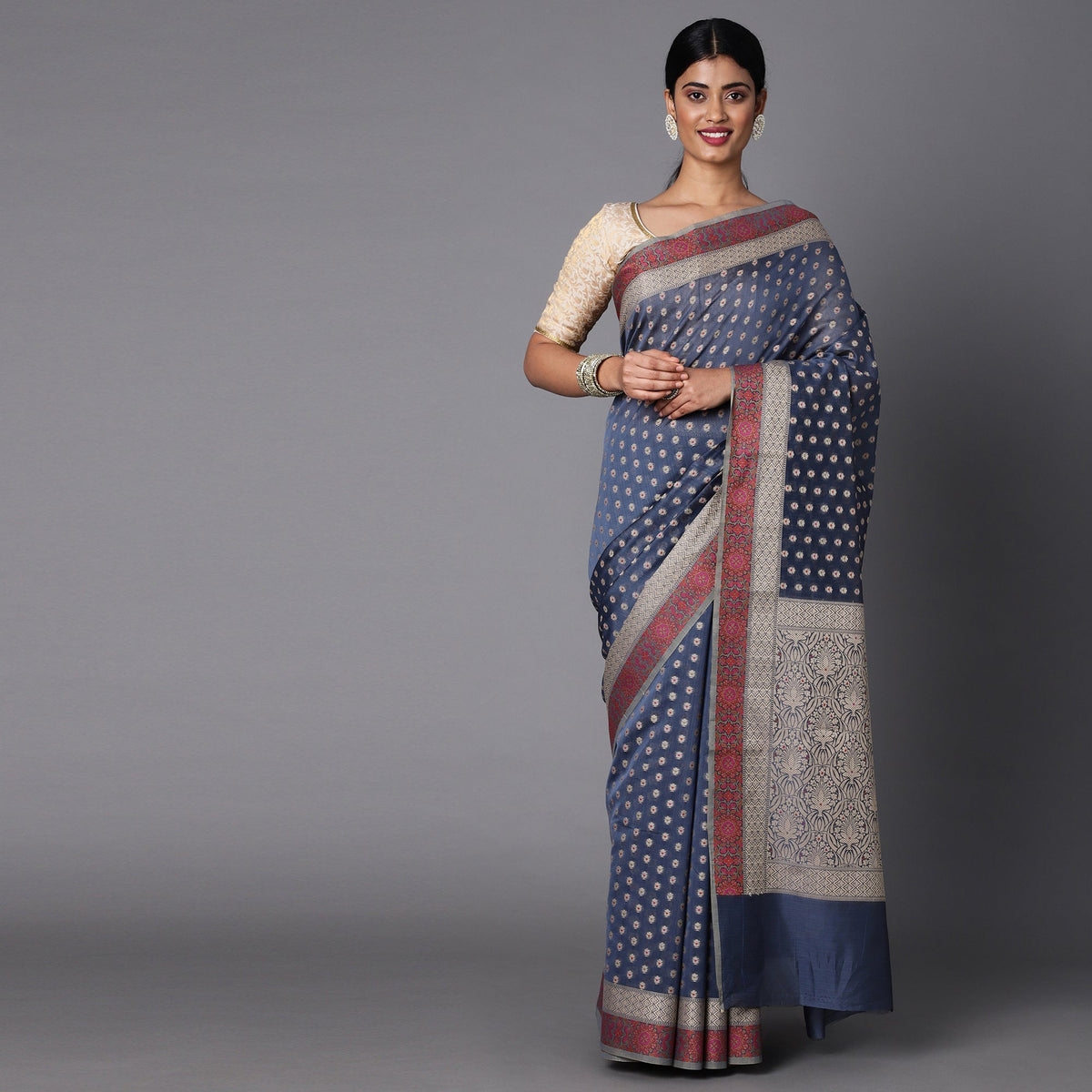 Featuring A Sheer Beautiful Saree Highlighted With Intricated Jacquard Design