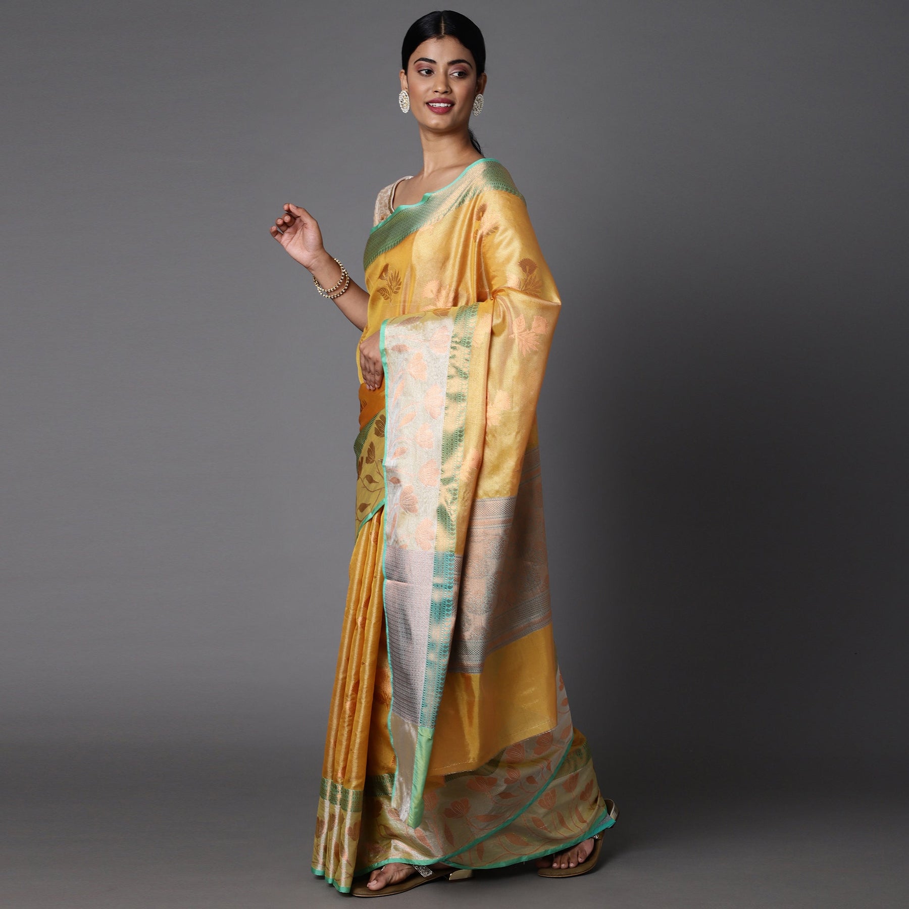 Lemon Chanderi Blend Saree With Bold Motif All Over And Contrast Pallu