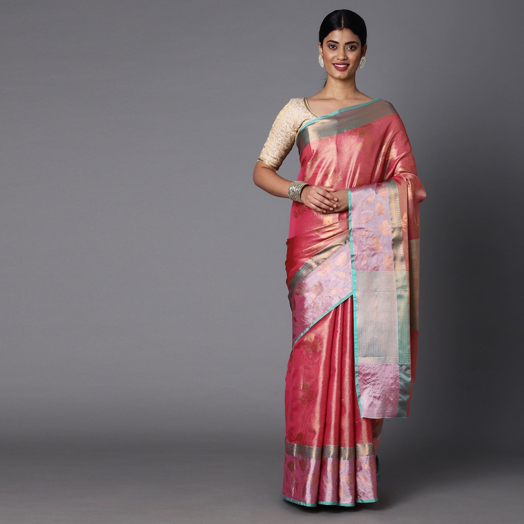 Peach Chanderi Blend Saree With Bold Motif All Over And Contrast Pallu