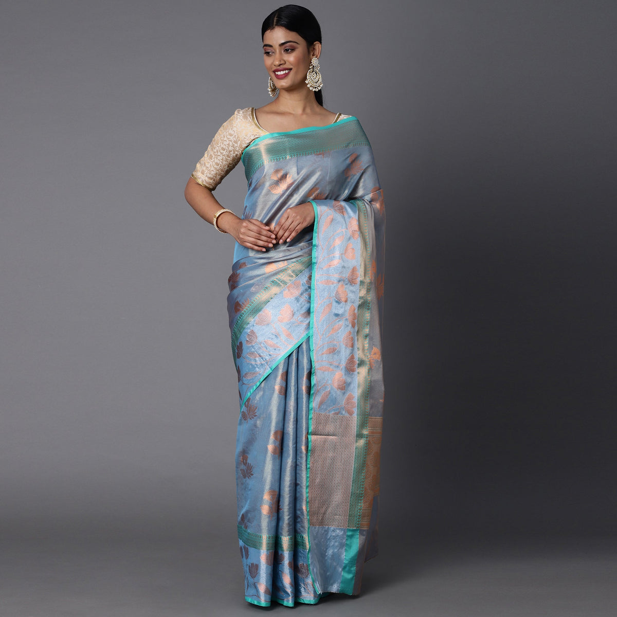 Seagreen Chanderi Blend Saree With Bold Motif All Over And Contrast Pallu