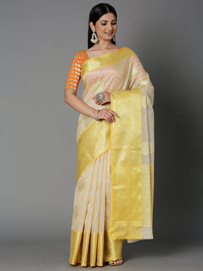 Featuring A Sheer Beautiful Saree Highlighted With Jacquard Broad Border