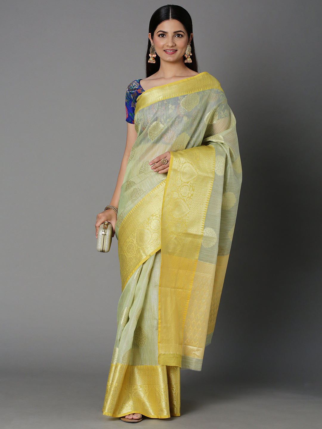 Featuring A Sheer Beautiful Saree Highlighted With Jacquard Broad Border