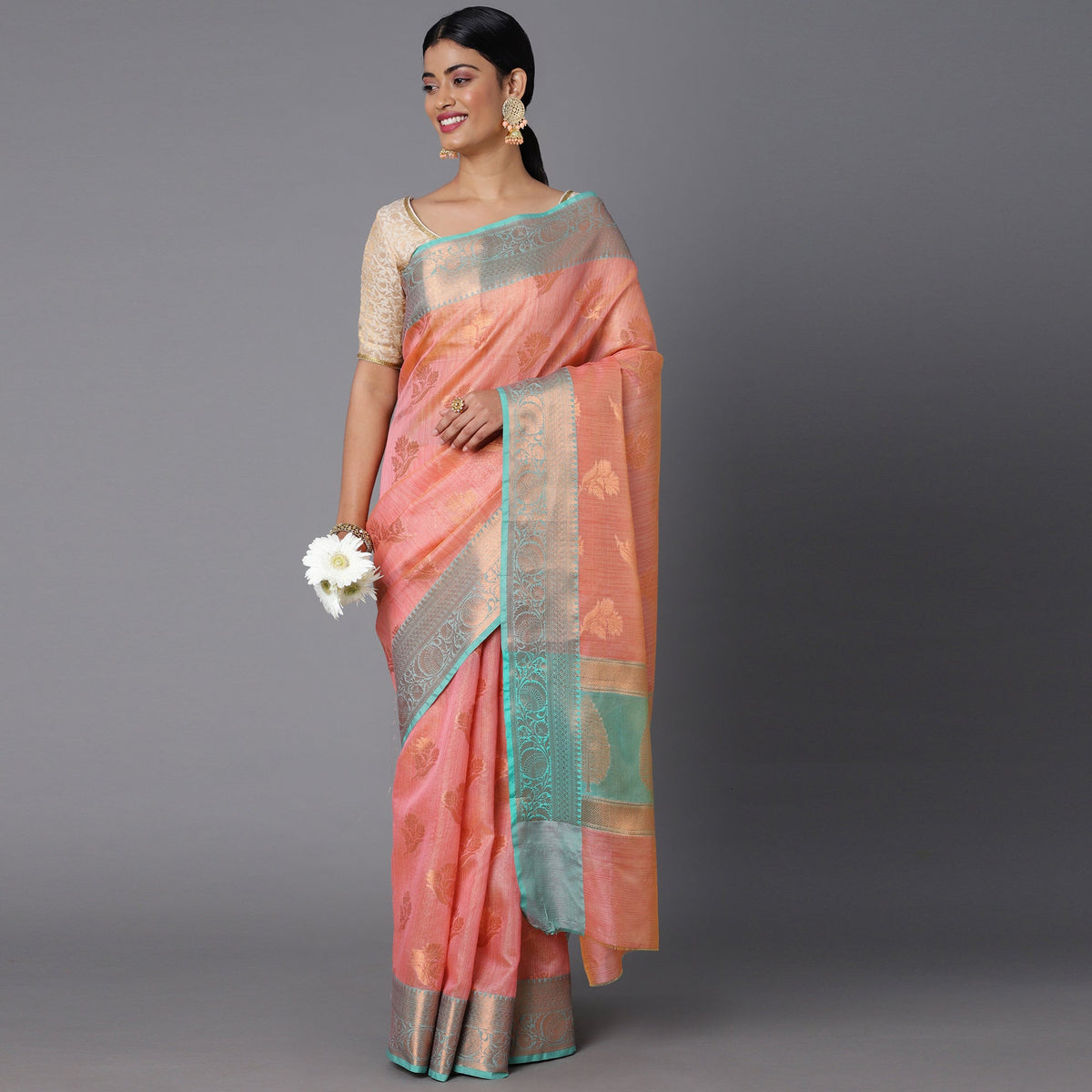 Featuring A Sheer Beautiful Saree Highlighted With Jacquard Broad Border