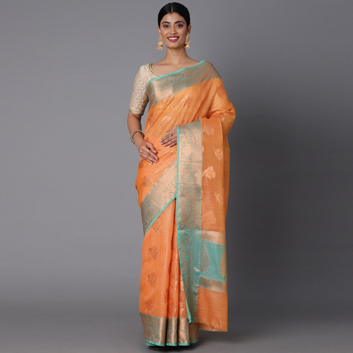 Featuring A Sheer Beautiful Saree Highlighted With Jacquard Broad Border