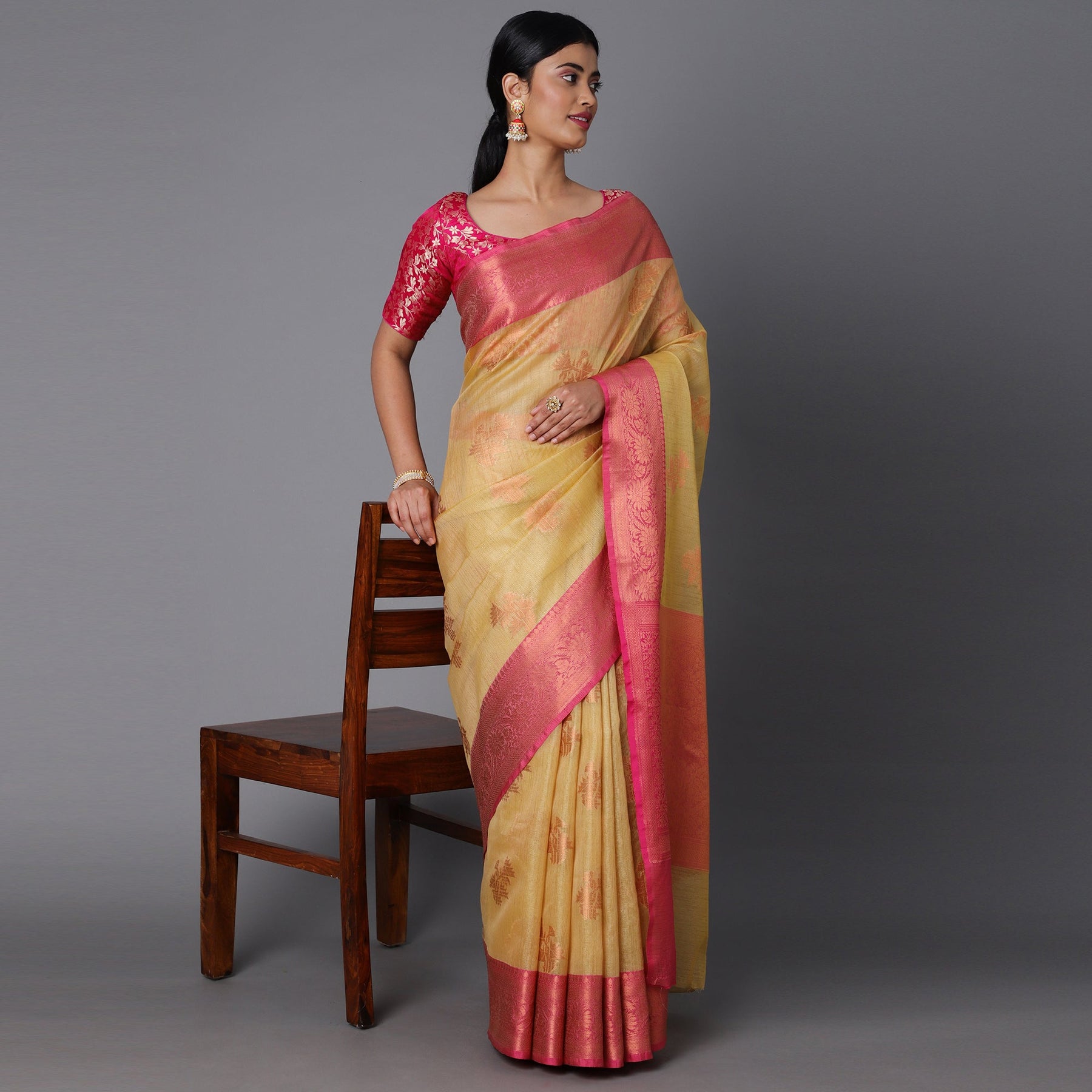 Featuring A Sheer Beautiful Saree Highlighted With Contrast Jacquard Broad Border