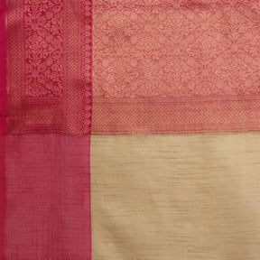 Featuring A Sheer Beautiful Saree Highlighted With Contrast Jacquard Broad Border