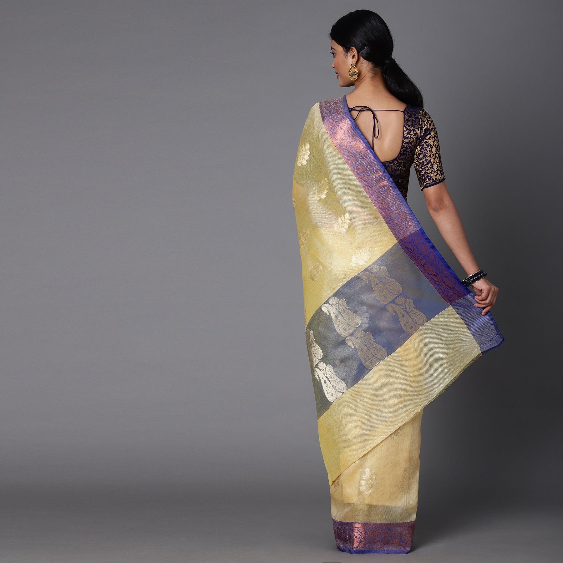 Featuring A Sheer Beautiful Saree Highlighted With Contrast Jacquard Broad Border