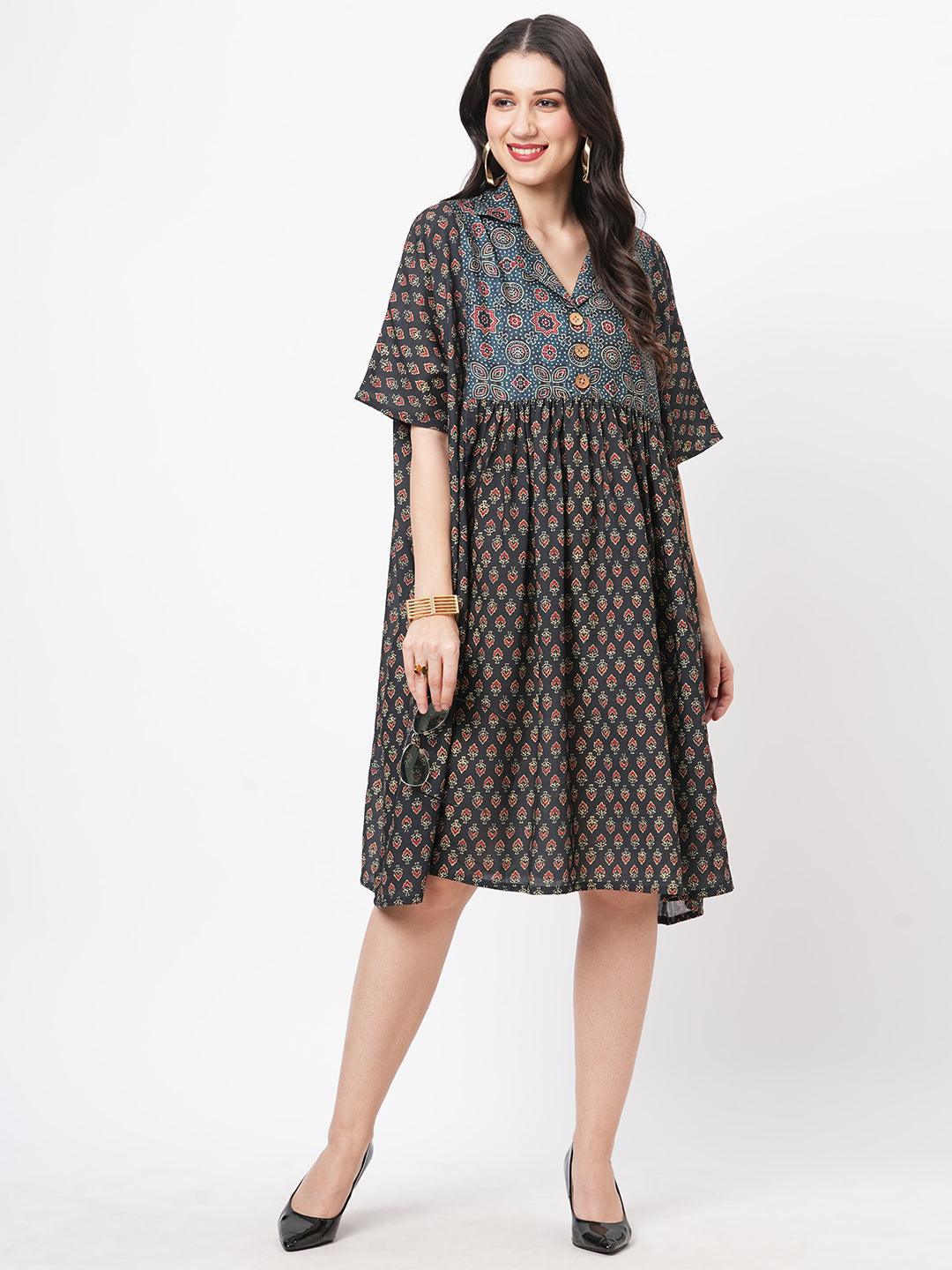 Featuring A Green Printed Kaftan Dress In Wide Silhouette.Airy Silhouette Best Suited For A Casual Coffee Date.