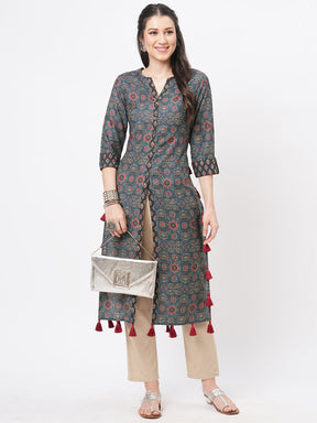 Forest Green Kurta With Contrast Tassel Detail