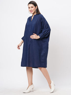 Featuring A Wide Relaxed Fit Kaftan Sleeve Knee Length Dress In Solid Blue