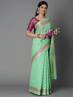 Featuring A Sheer Beautiful Saree Highlighted With Intricated Jacquard Design All Over