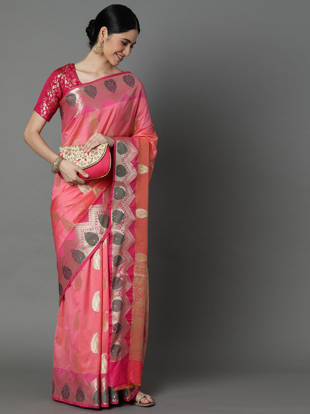 Features A Bold Silk  Blend Saree With Jacquard Ethnic Buttis All Over In Gold