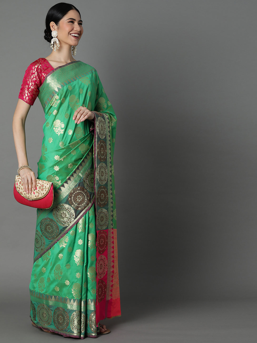 Features A Bold Silk  Blend Saree With Jacquard Ethnic Buttis All Over In Gold