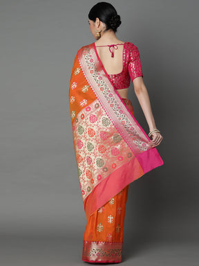 Features A Bold Silk  Blend Saree With Jacquard Ethnic Buttis All Over In Gold