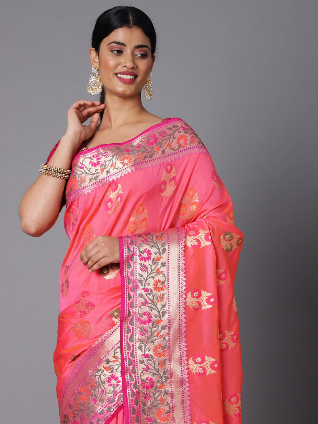 Adorn This Splendid Silk Blend Saree With Floral Motif All Over