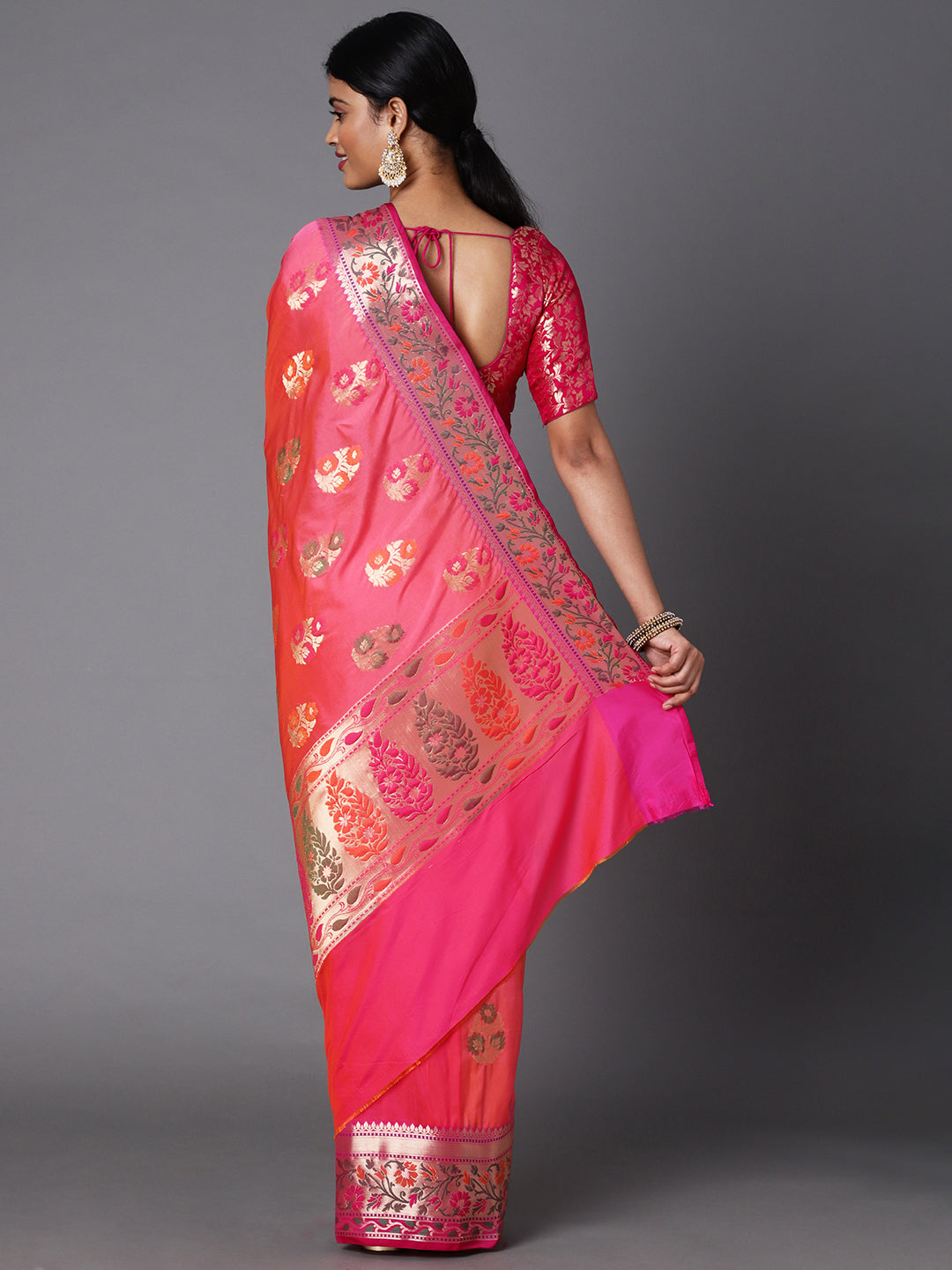 Adorn This Splendid Silk Blend Saree With Floral Motif All Over