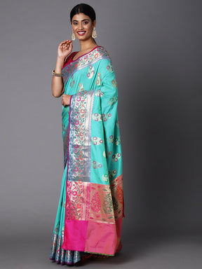 Adorn This Splendid Silk Blend Saree With Floral Motif All Over