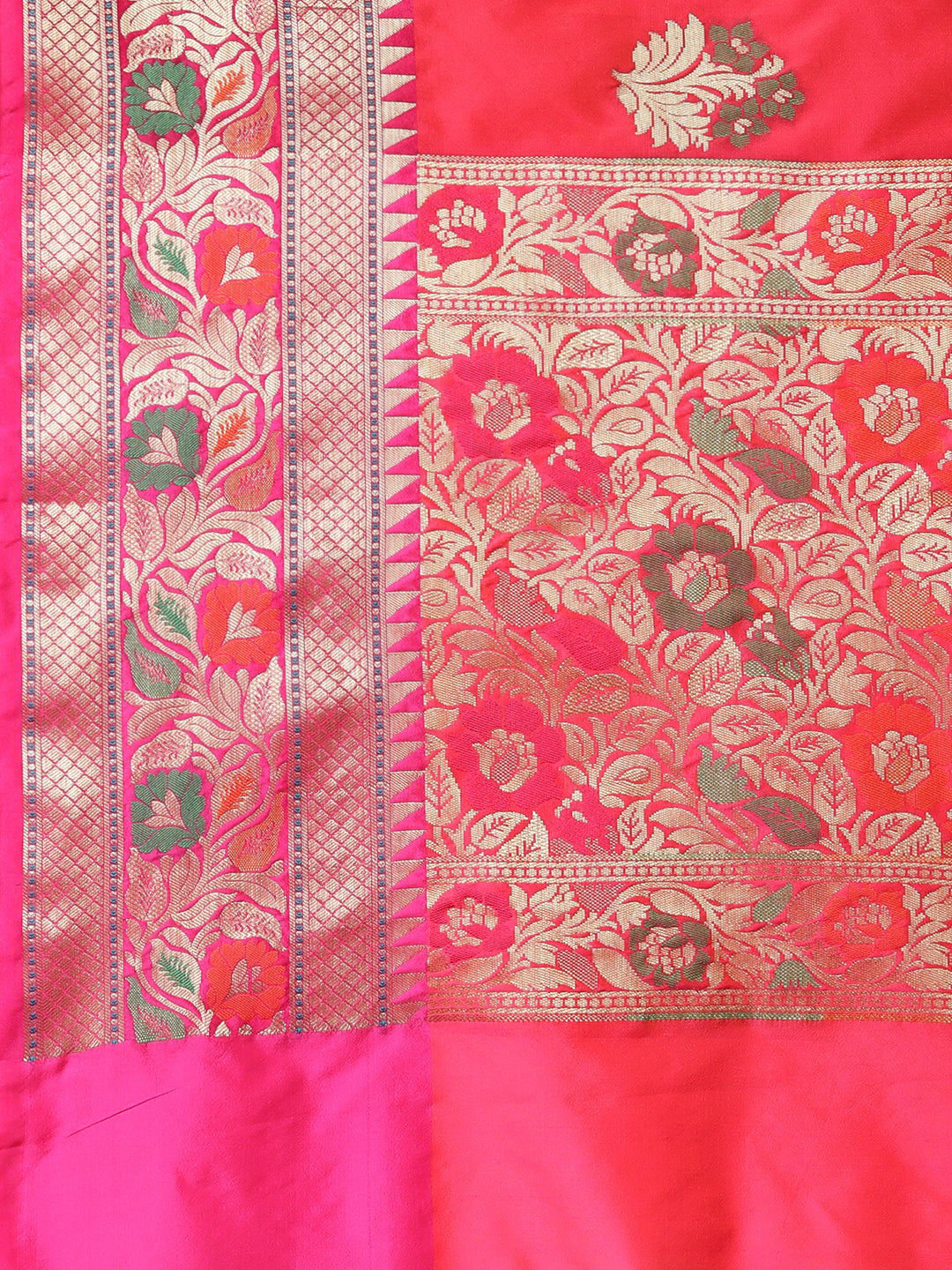 Adorn This Splendid Silk Blend Saree With Multi Color Floral Motif All Over