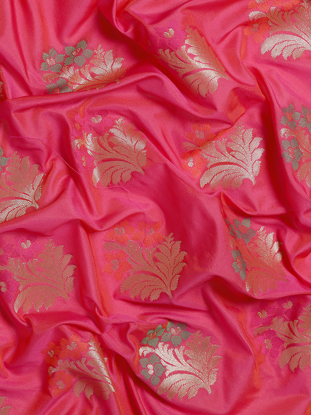 Adorn This Splendid Silk Blend Saree With Multi Color Floral Motif All Over